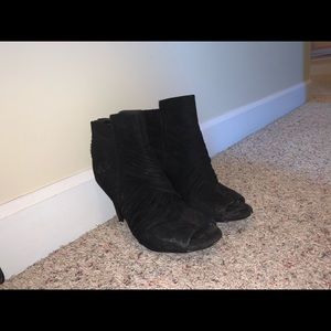 Black heel booties